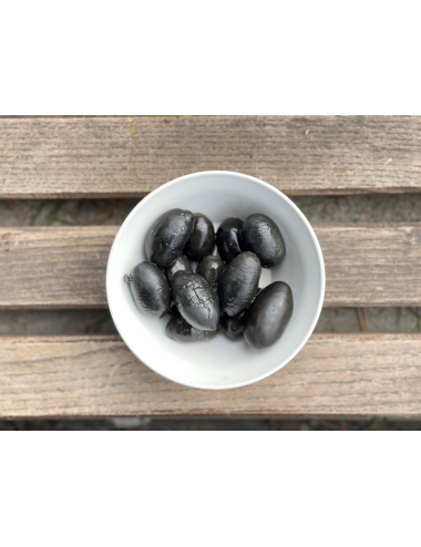 BLACK OLIVES