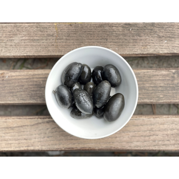 BLACK OLIVES