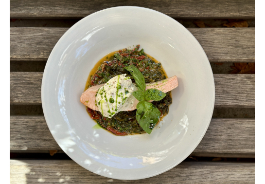 SALMON FILLET WITH FRIARIELLI AND ANCHOUS CREAM