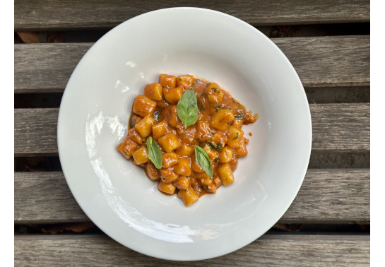 GNOCCHI WITH SHRIMPS IN TOMATO SAUCE