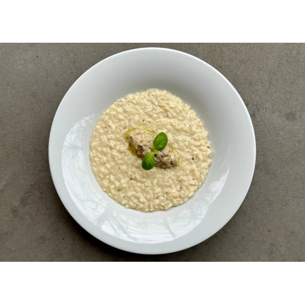 CACHO E PEPE RISOTTO WITH SEA BASS TARTARE CACHO E PEPE RISOTTO WITH SEA BASS TARTARE