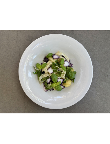 SALAD WITH OCTOPUS AND POTATOES