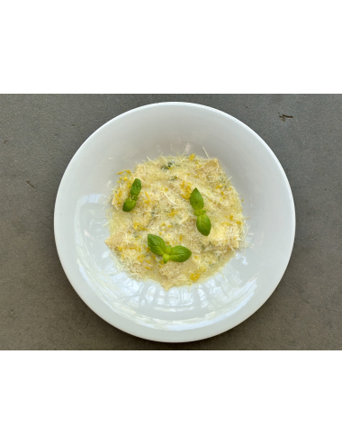 RAVIOLI WITH RICOTTA AND SPINACH
