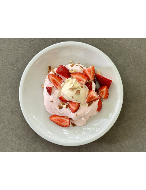 BRUSCHETTA DOLCE CON CREMA DI FRAGOLE