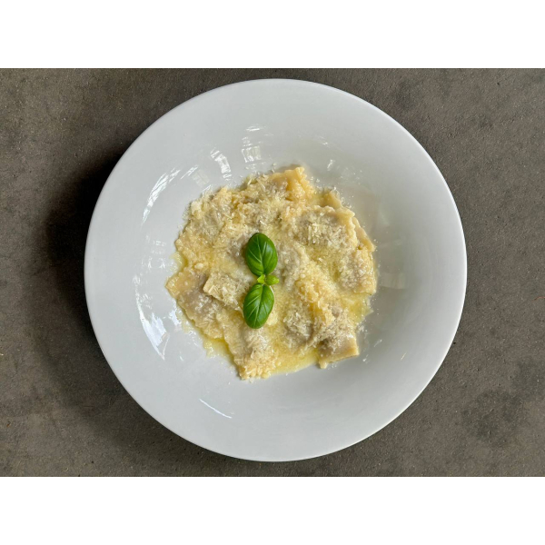 RAVIOLI WITH BEEF IN WINE