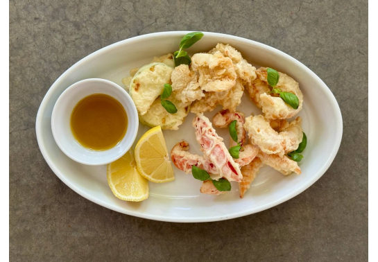 FRITTO MISTO CON FRUTTI DI MARE E ASPARAGI.   вино купити с доставкою в Українi | iнтернет магазин GIANNIVINO