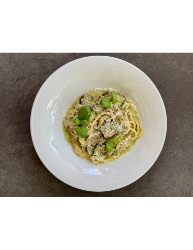 SPAGHETTI WITH RABBIT AND ZUCCHINI