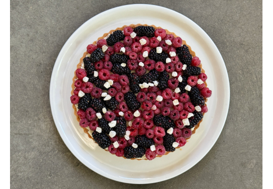 CROSTATA WITH SEASONAL BERRIES