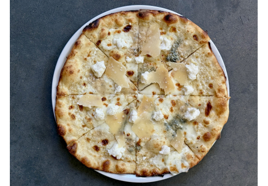 PIZZA QUATTRO FORMAGGI.   вино купити с доставкою в Українi | iнтернет магазин GIANNIVINO