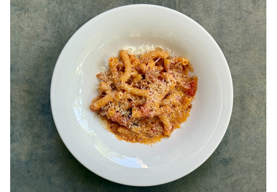 TORTIGLIONI ALL'AMATRICIANA.   вино купити с доставкою в Українi | iнтернет магазин GIANNIVINO