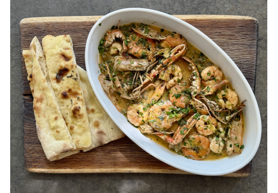PAN WITH ASSORTED SHRIMP AND CREAM SAUCE