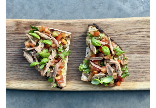 BRUSCHETA WITH TOMATOES AND TUNA