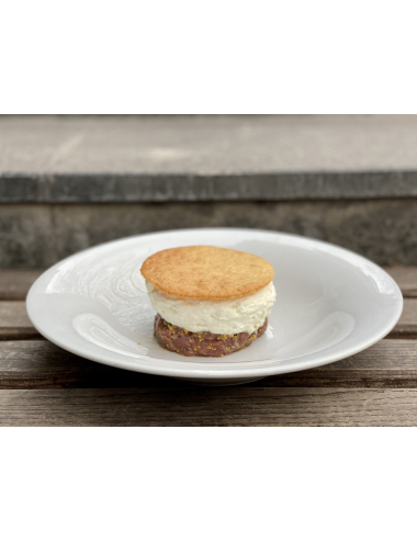 BEEF TARTAR WITH PARMESAN COOKIES