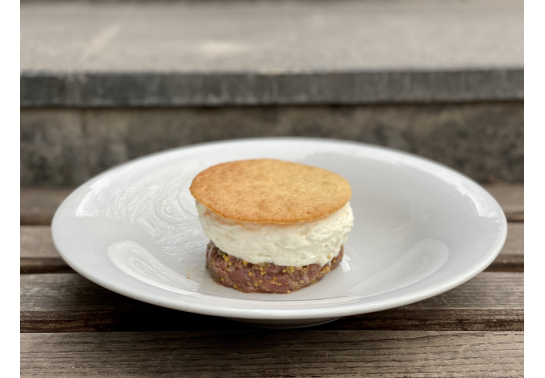 BEEF TARTAR WITH PARMESAN COOKIES
