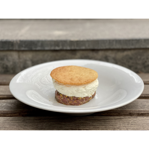 BEEF TARTAR WITH PARMESAN COOKIES