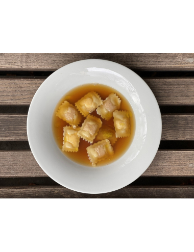 RAVIOLI IN BRODO