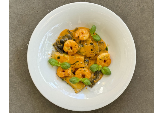 RAVIOLI WITH SHRIMP AND SCALLOP SAUCE