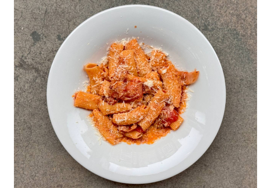 RIGATONI ALL'AMATRICIANA.   вино купити с доставкою в Українi | iнтернет магазин GIANNIVINO