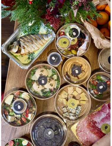 HOLIDAY BASKET WITH DORADO