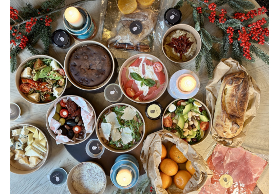 HOLIDAY BASKET WITH DUCK