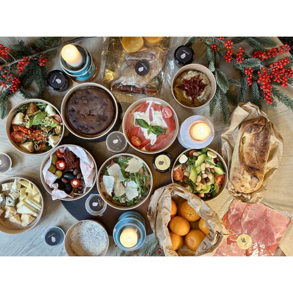 HOLIDAY BASKET WITH DUCK