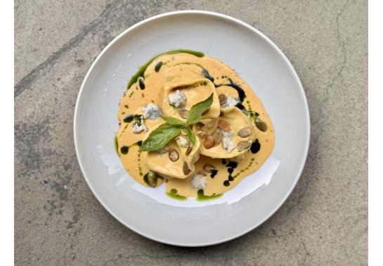 РАВІОЛІ ЗІ ШПИНАТОМ ТА ГРИБАМИ З ГАРБУЗОВИМ СОУСОМ.   вино купити с доставкою в Українi | iнтернет магазин GIANNIVINO