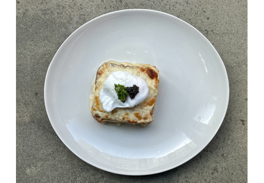 BAKED SANDWICH WITH PROSCHUTTO COTTO AND POACHED EGG