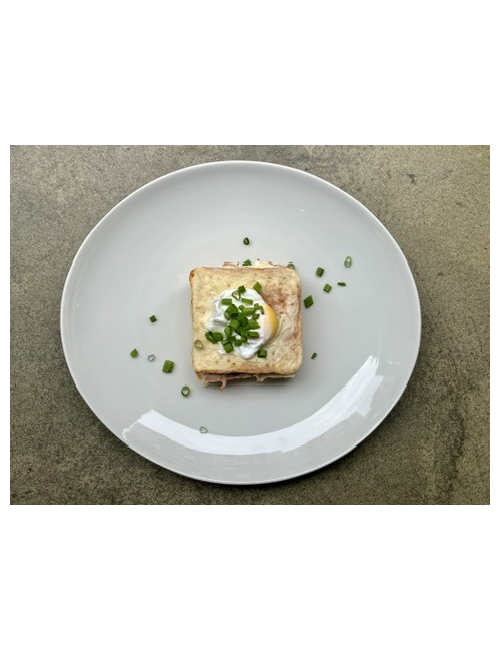 BAKED SANDWICH WITH PROSCHUTTO COTTO AND POACHED EGG