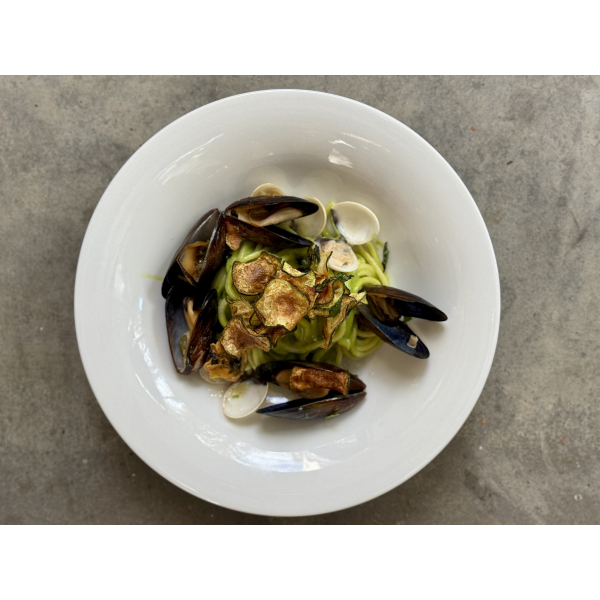 SPAGHETTI NERANO COZZE E VONGOLE