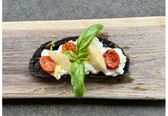 BRUSCHETA WITH GORGONZOLA DOLCE